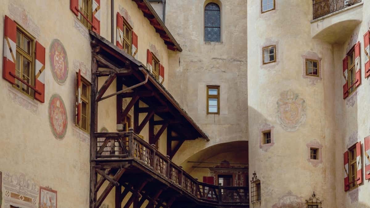 Top 10 Facebook Influencers You Should Collaborate With in Switzerland