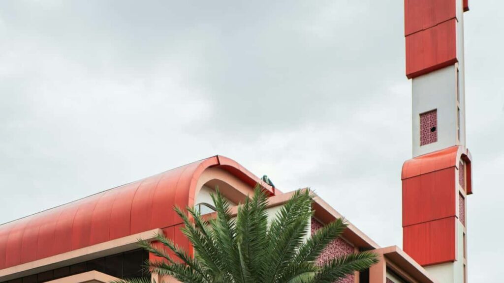 : , , ShareChat fashion lookbooks.